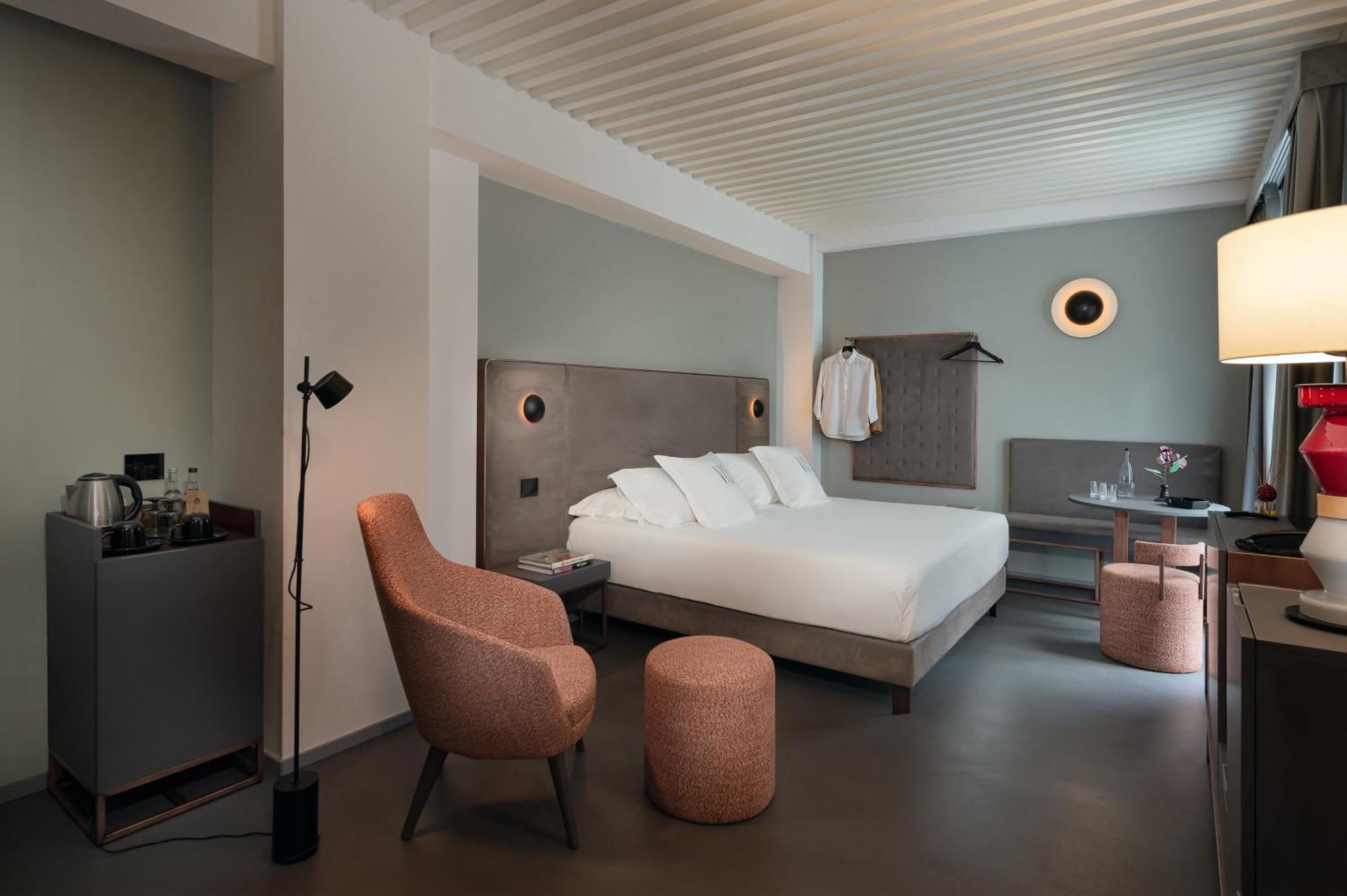 Vis Urban Suites&Spa Бари Экстерьер фото